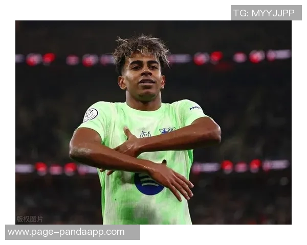 亚马尔赛前怒斥皇马抢劫伯纳乌球迷齐声高唱内格雷拉腐败足协