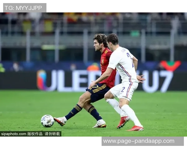 日本高中联赛决赛精彩瞬间兜射与弧顶爆射双双破门引发热议